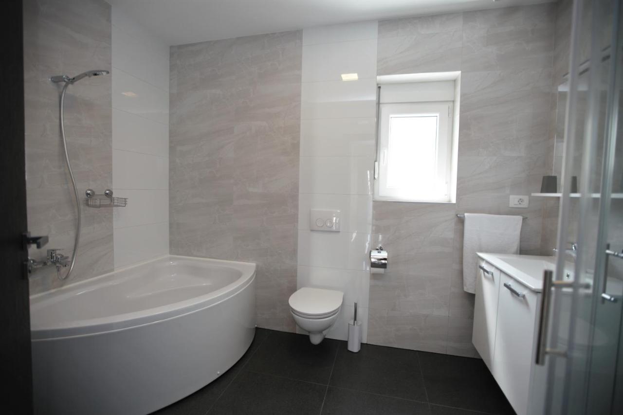 Apartmani Ive Trogir Zewnętrze zdjęcie