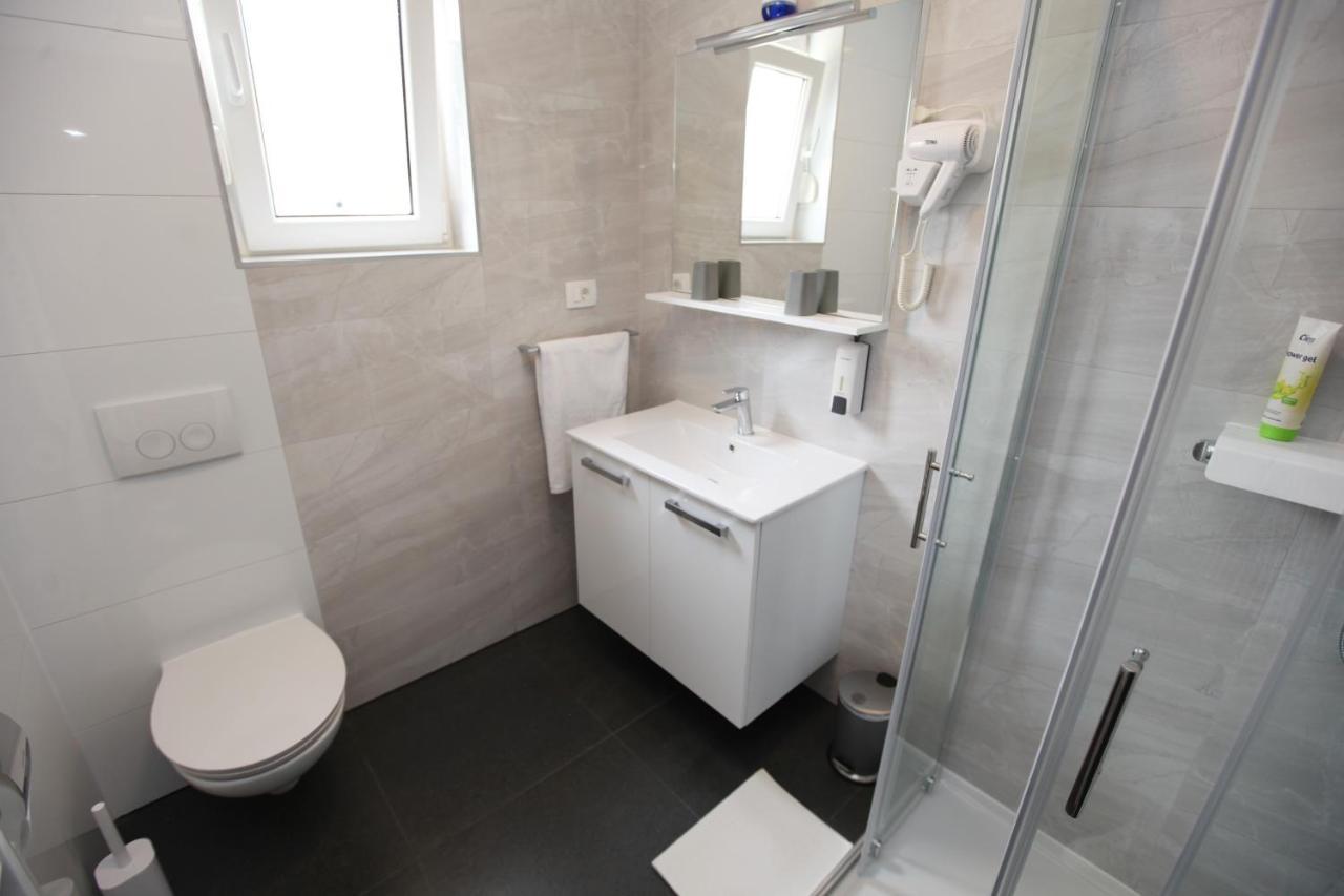 Apartmani Ive Trogir Zewnętrze zdjęcie